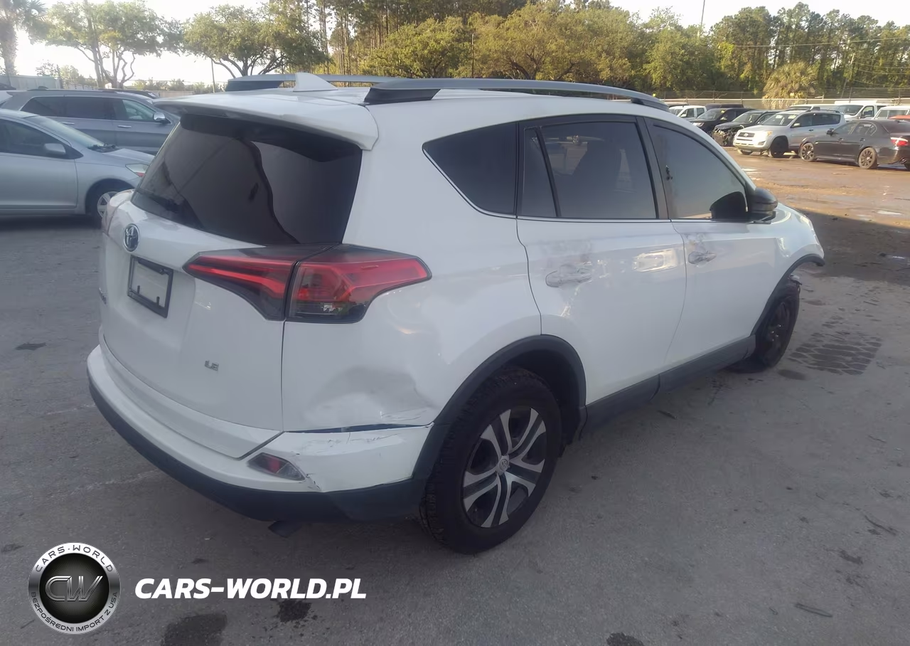 2018 Toyota Rav4 Le VIN:JTMZFREV3JD115670 - 4