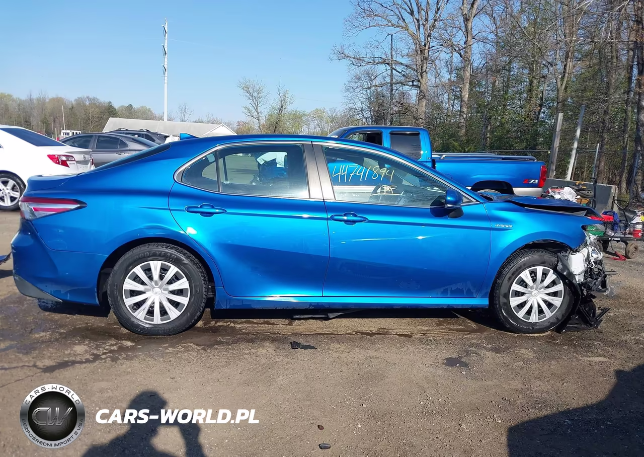 2020 Toyota Camry Le Hybrid VIN:4T1L31AK5LU010817 - 14