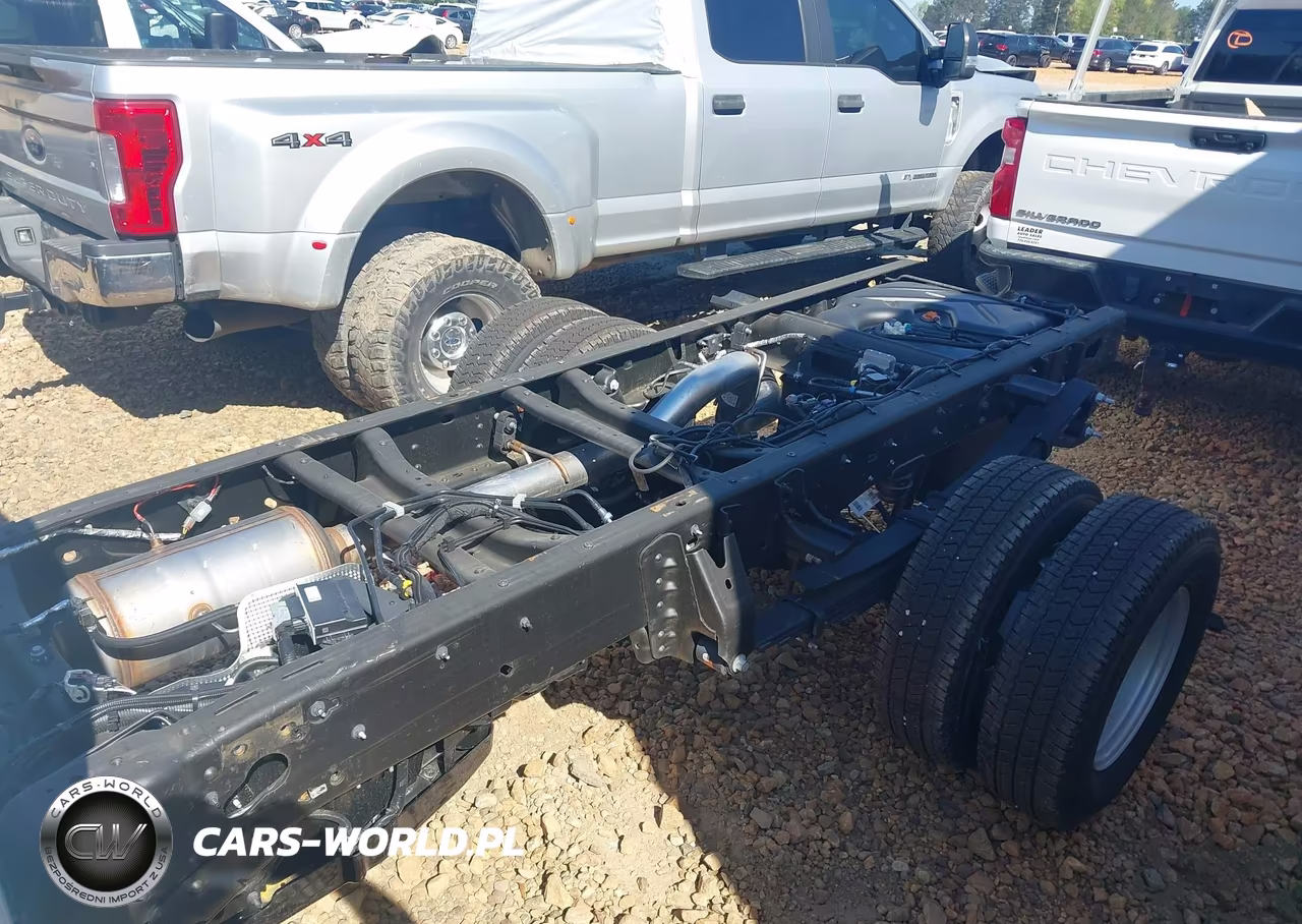 2026 Chevrolet Silverado 3500Hd Chassis Work Truck VIN:1GB3AREY7TF122776 - 8