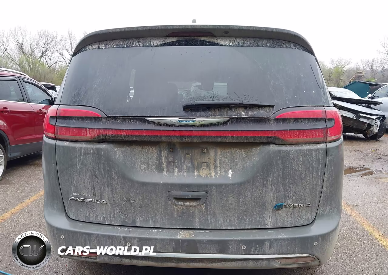 2021 Chrysler Pacifica Hybrid Touring L VIN:2C4RC1L75MR605964 - 16
