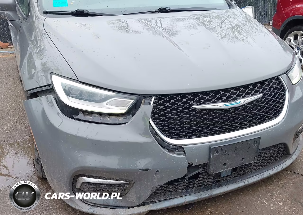 2021 Chrysler Pacifica Hybrid Touring L VIN:2C4RC1L75MR605964 - 6