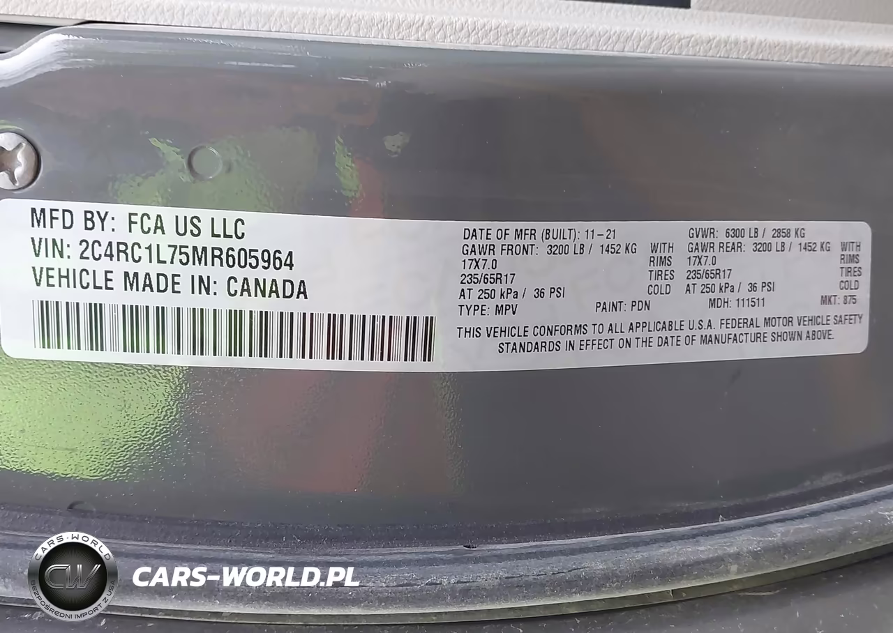 2021 Chrysler Pacifica Hybrid Touring L VIN:2C4RC1L75MR605964 - 9