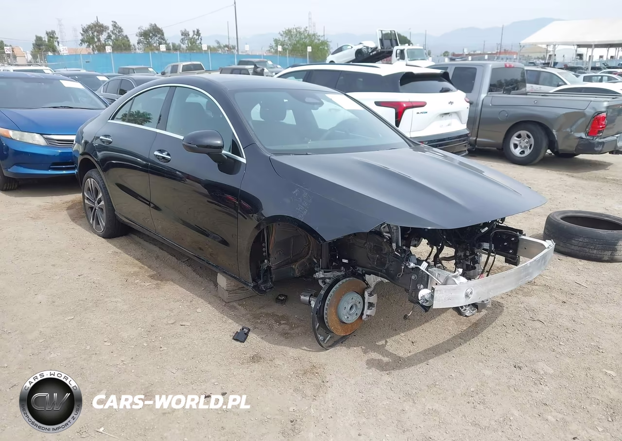 2025 Mercedes-Benz Cla 250 Coupe 4Matic – zdjęcie 1 z 19