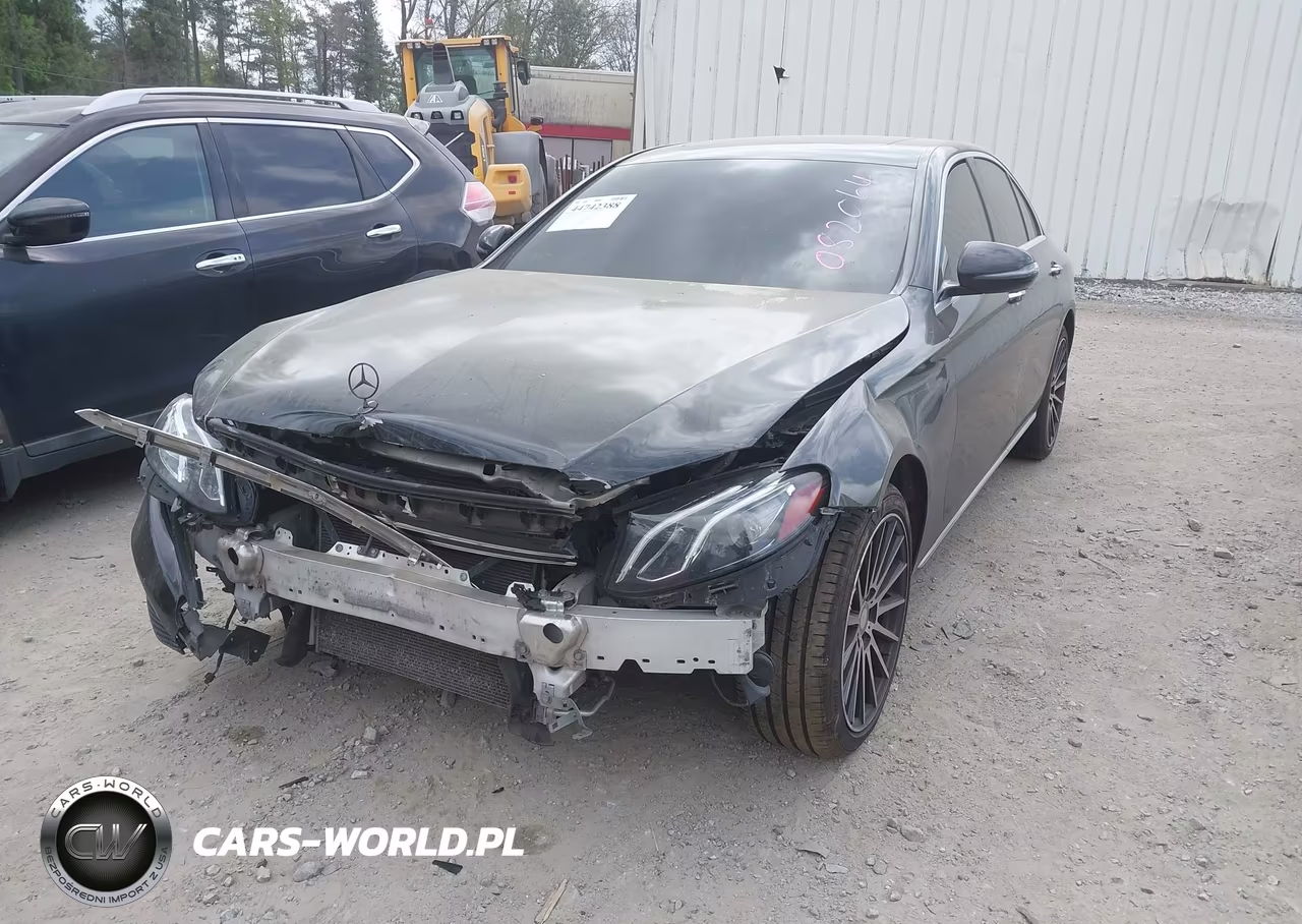 2017 Mercedes-Benz E 300 VIN:WDDZF4JB4HA082064 - 2