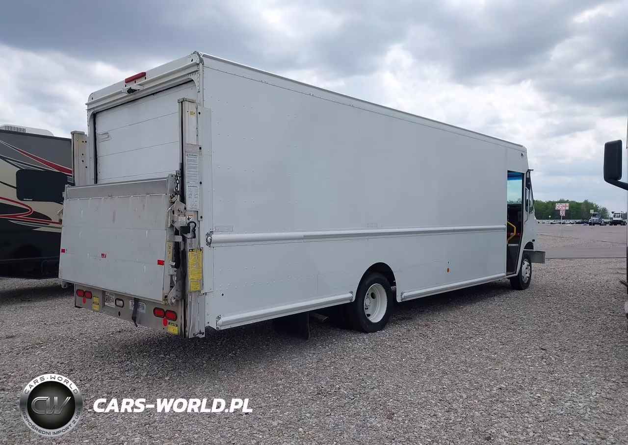 2012 Freightliner Chassis M Line Walk-In Van VIN:4UZAC3DV8CCBT7157 - 4