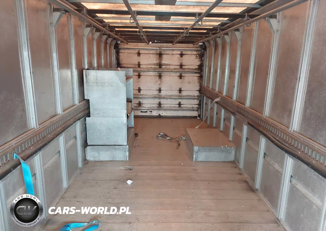 2012 Freightliner Chassis M Line Walk-In Van VIN:4UZAC3DV8CCBT7157 - 7