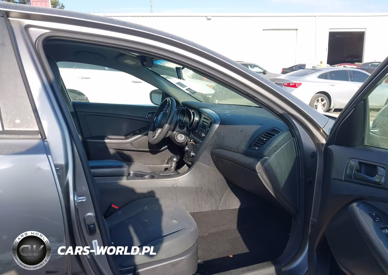 2015 Kia Optima Lx VIN:5XXGM4A73FG379217 - 5