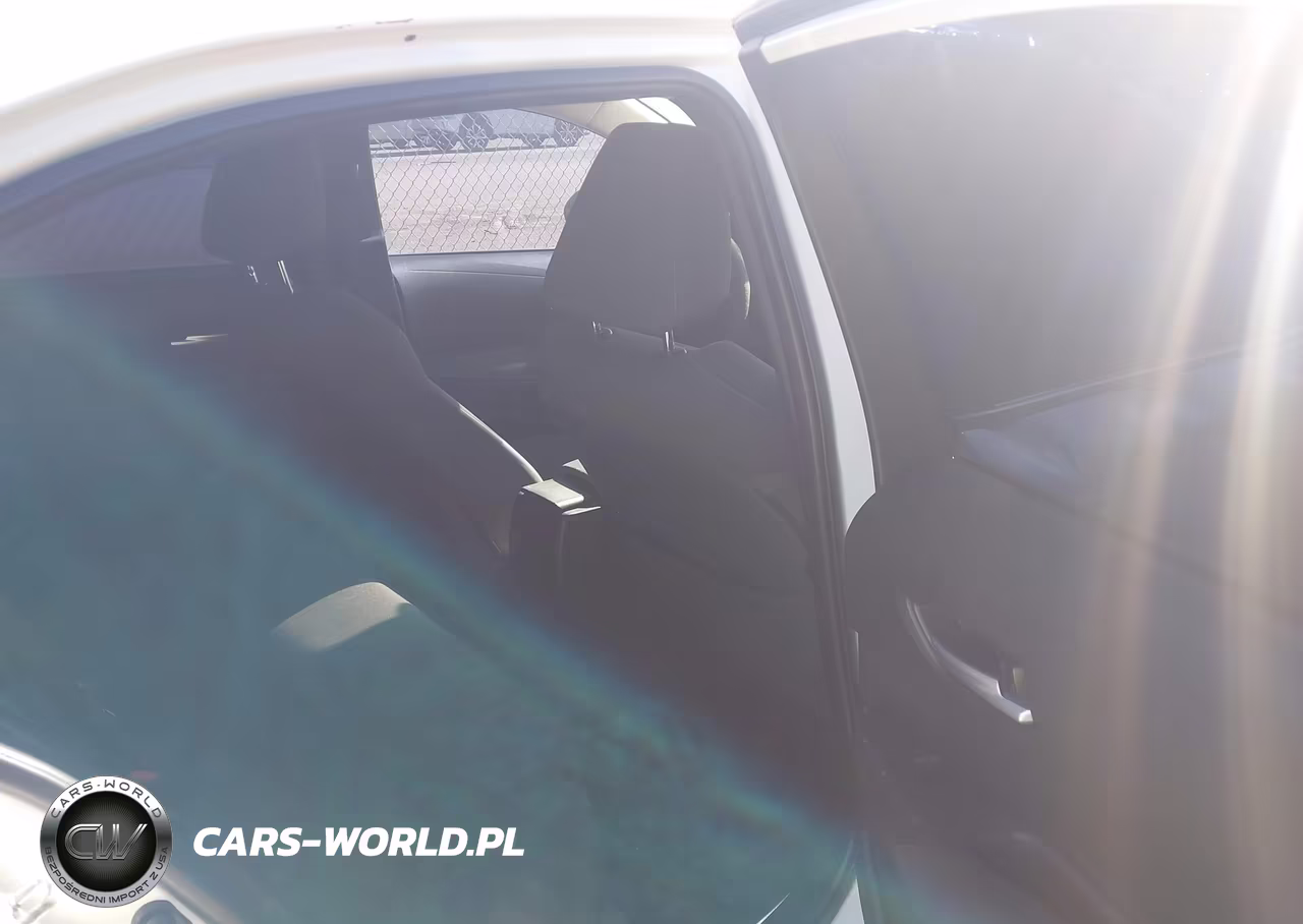 2020 Toyota Corolla Le VIN:5YFEPRAEXLP106529 - 8