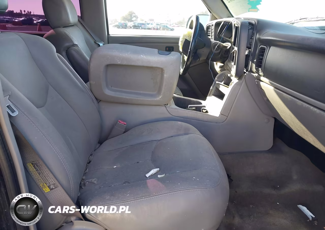 2004 Chevrolet Suburban 1500 Ls VIN:1GNFK16T64J239717 - 5