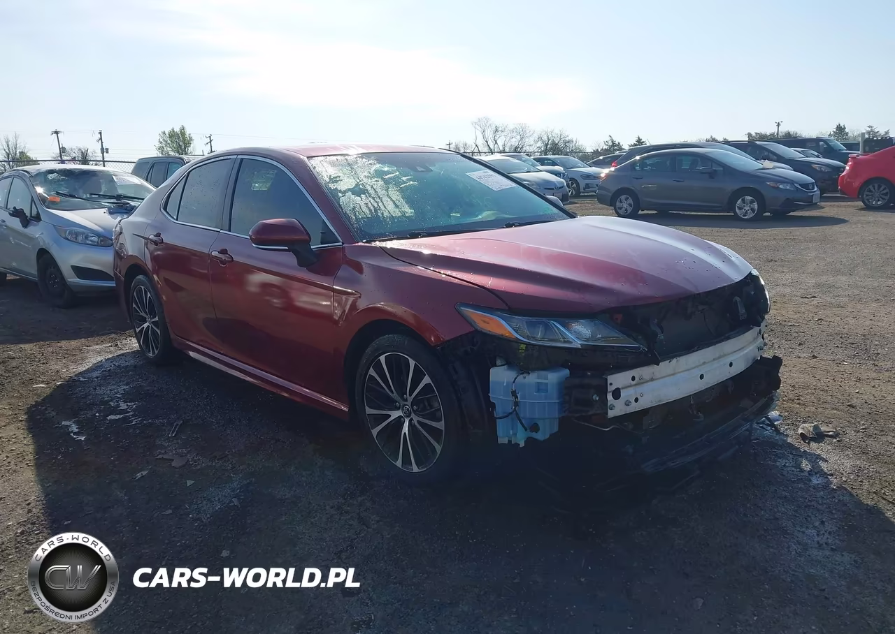 2018 Toyota Camry Se – zdjęcie 1 z 17
