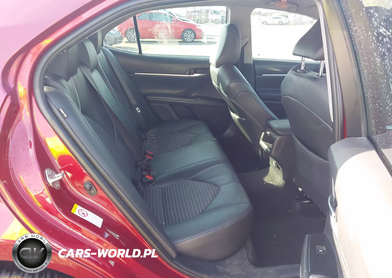 2018 Toyota Camry Se VIN:4T1B11HK2JU659057 - 8