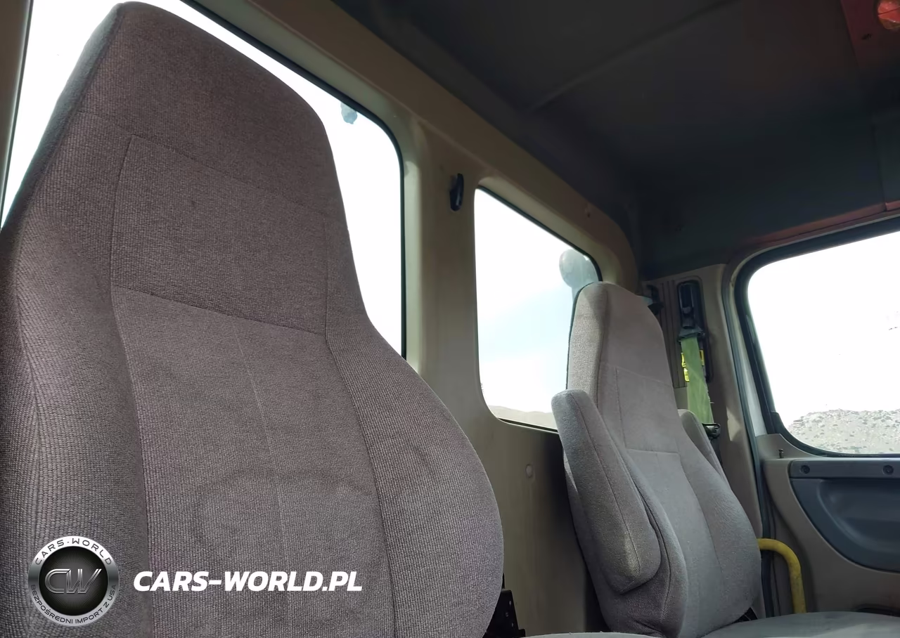 2017 Freightliner Cascadia 125 VIN:3AKJGEDR5HSHE1305 - 6