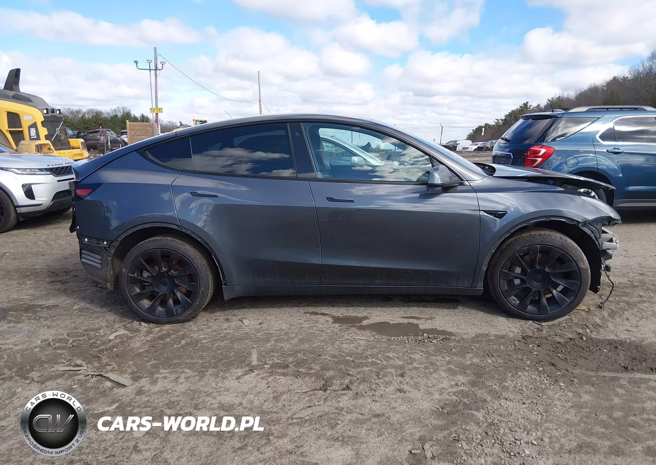 2021 Tesla Model Y Long Range Dual Motor All-Wheel Drive VIN:5YJYGDEE3MF184528 - 13