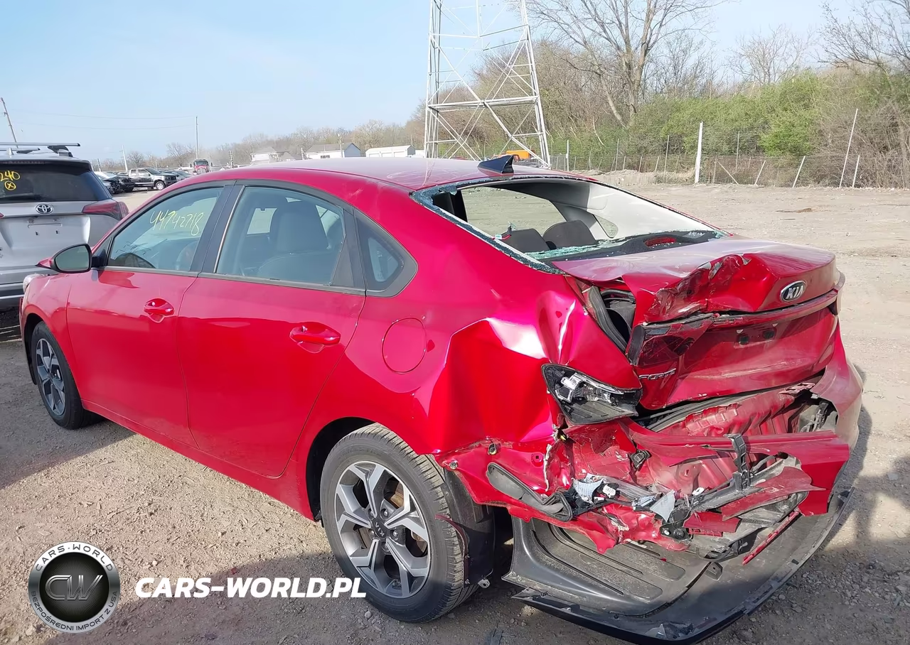 2019 Kia Forte Lxs VIN:3KPF24AD5KE122103 - 3