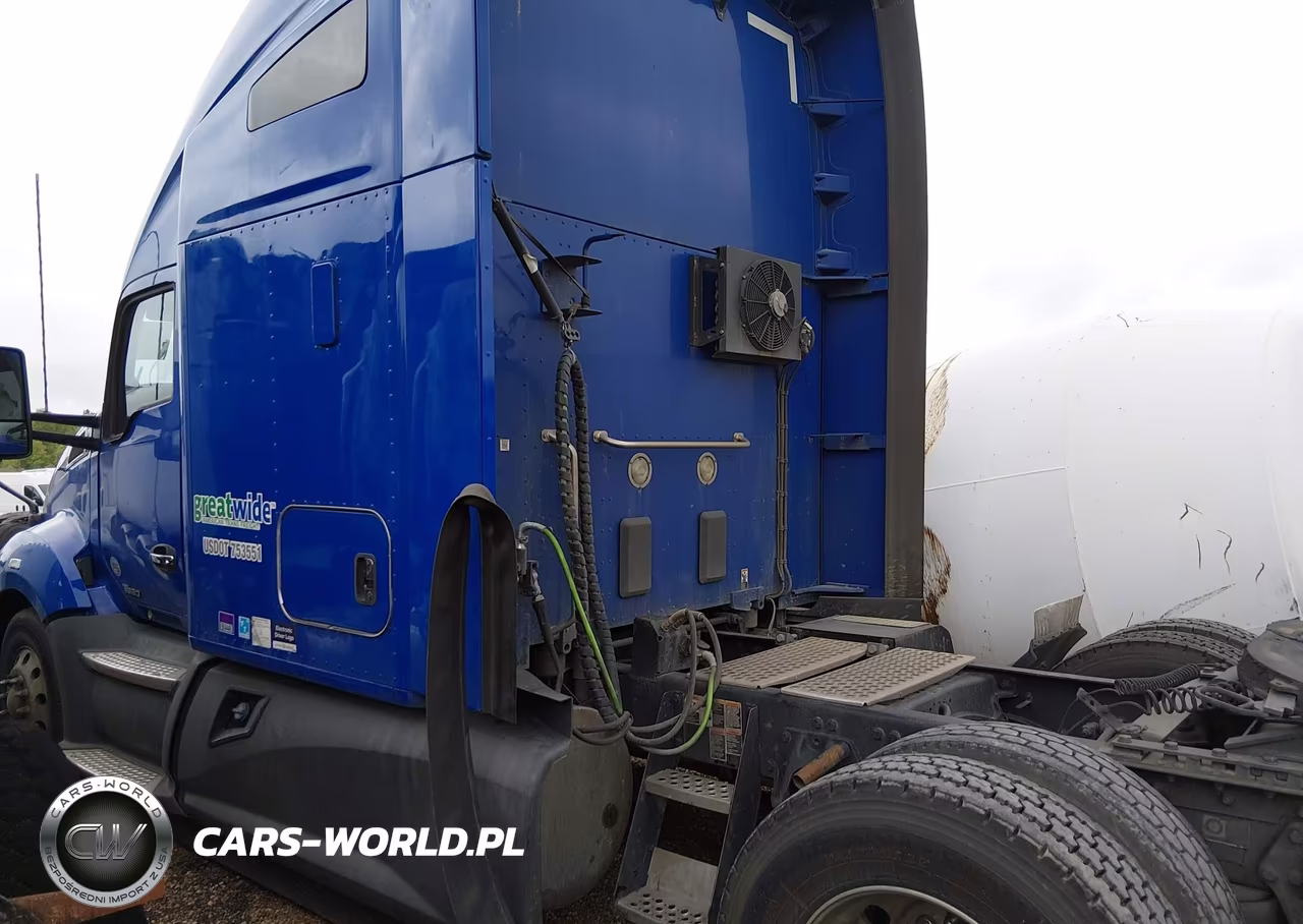 2021 Kenworth T680 VIN:1XKYDP9X8MJ438169 - 18