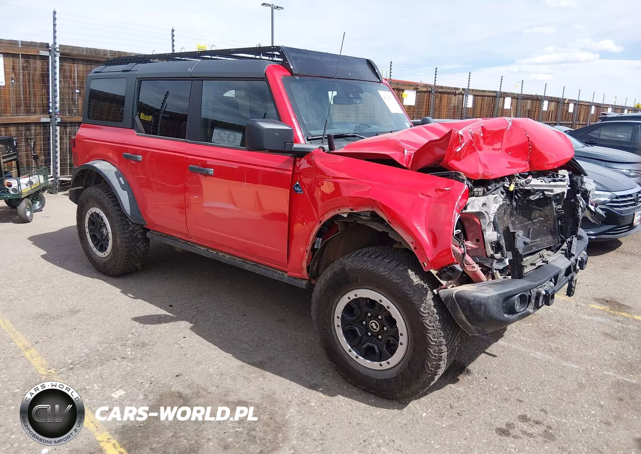 2023 Ford Bronco Black Diamond – zdjęcie 1 z 17