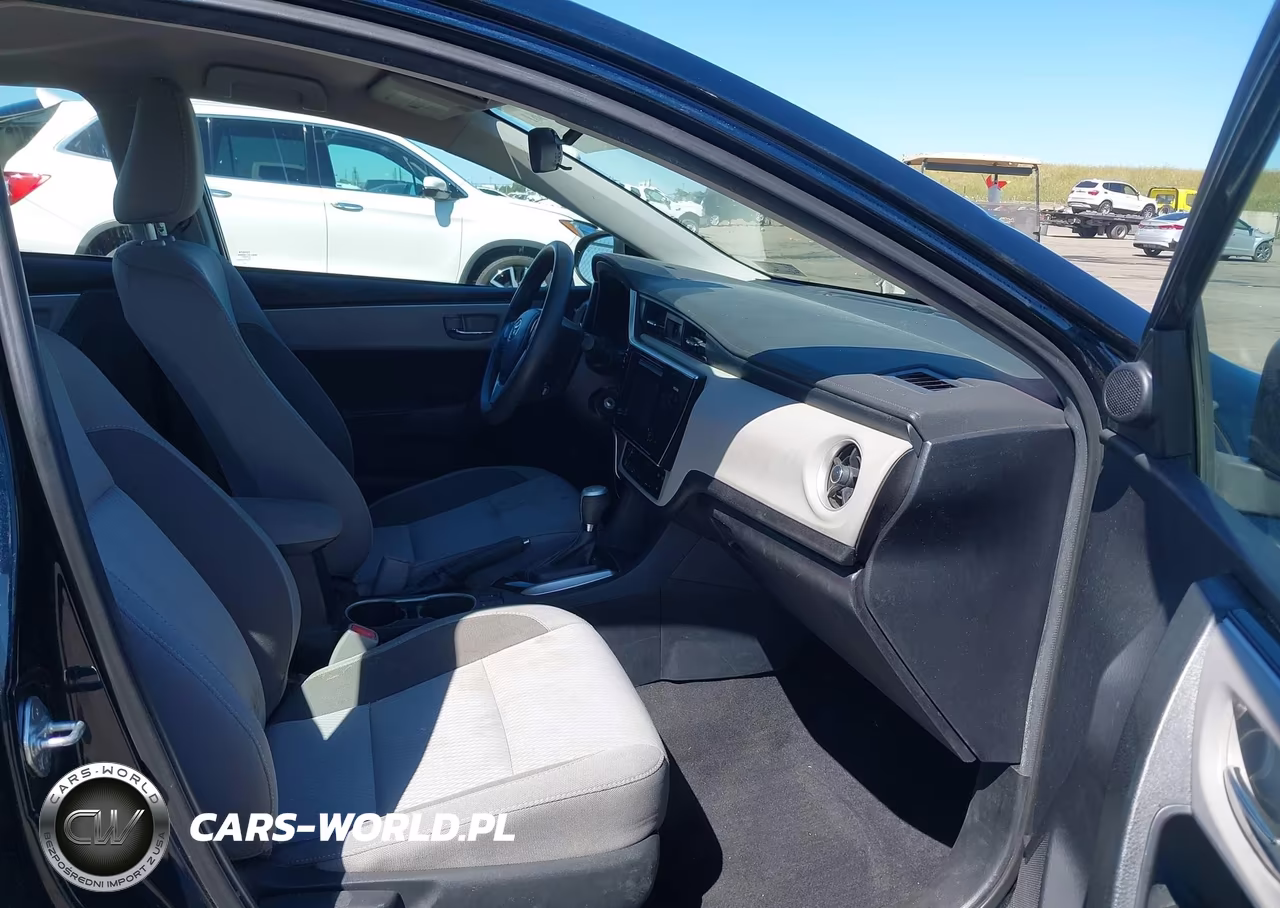 2017 Toyota Corolla Le VIN:2T1BURHE7HC824547 - 5