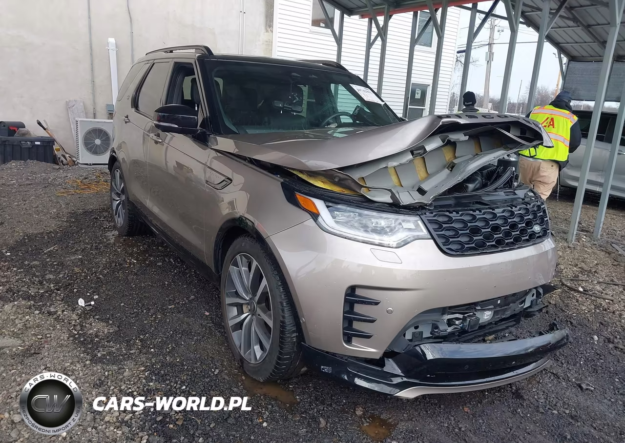 2024 Land Rover Discovery P300 Dynamic Se