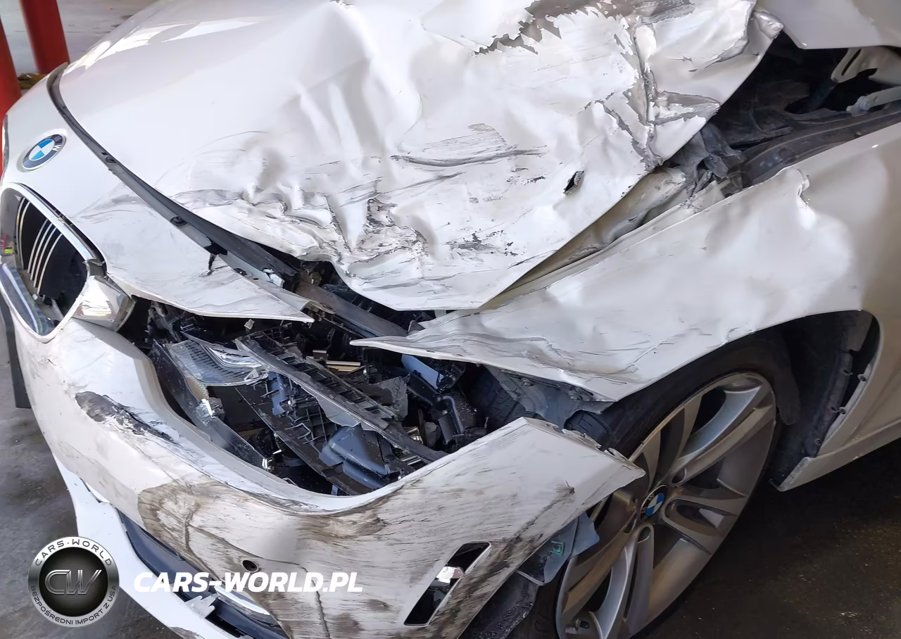 2018 BMW 330I xDrive VIN:WBA8D9C53JEM33588 - 6