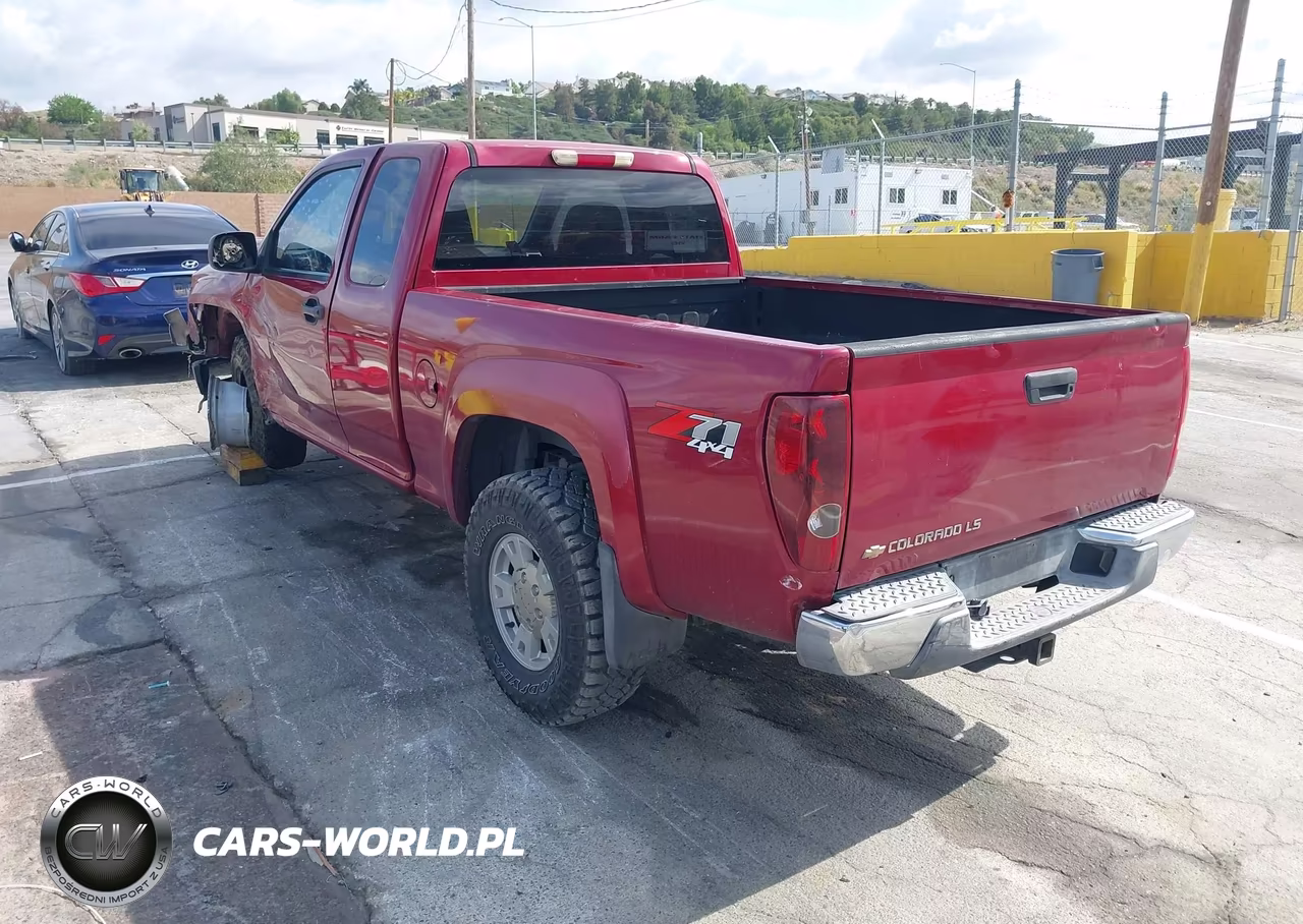 2005 Chevrolet Colorado Ls VIN:1GCDT196458105526 - 3