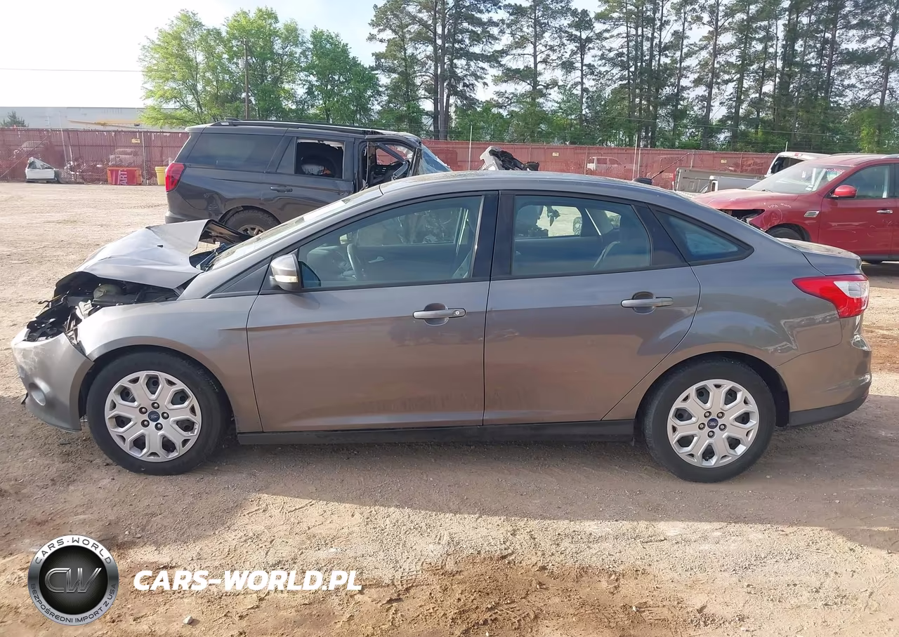 2013 Ford Focus Se VIN:1FADP3F2XDL195350 - 12