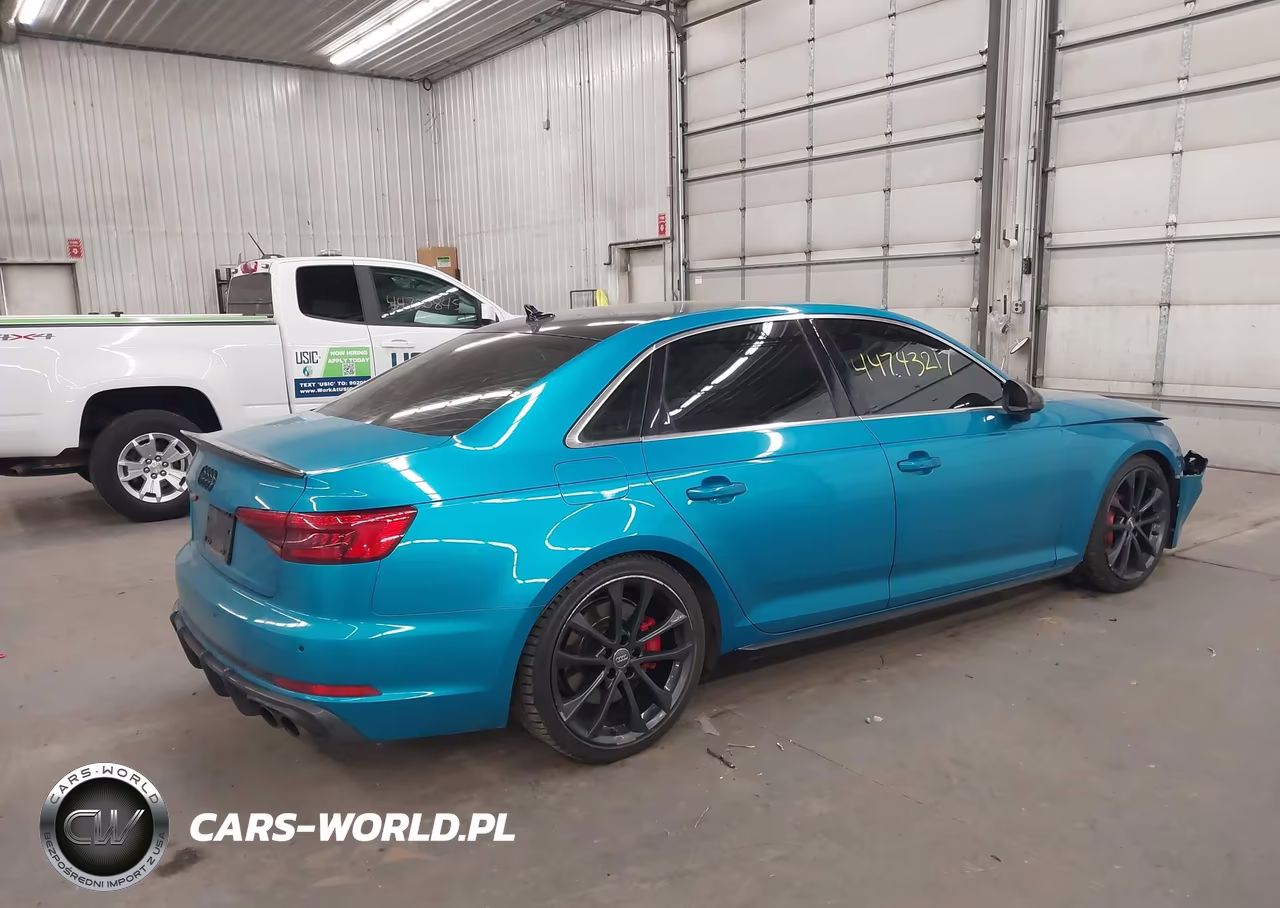 2018 Audi S4 3.0T Premium Plus VIN:WAUB4AF42JA001592 - 4