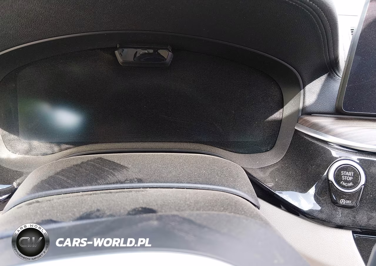 BMW M550I VIN:WBA13BK00MCF52008 - 7