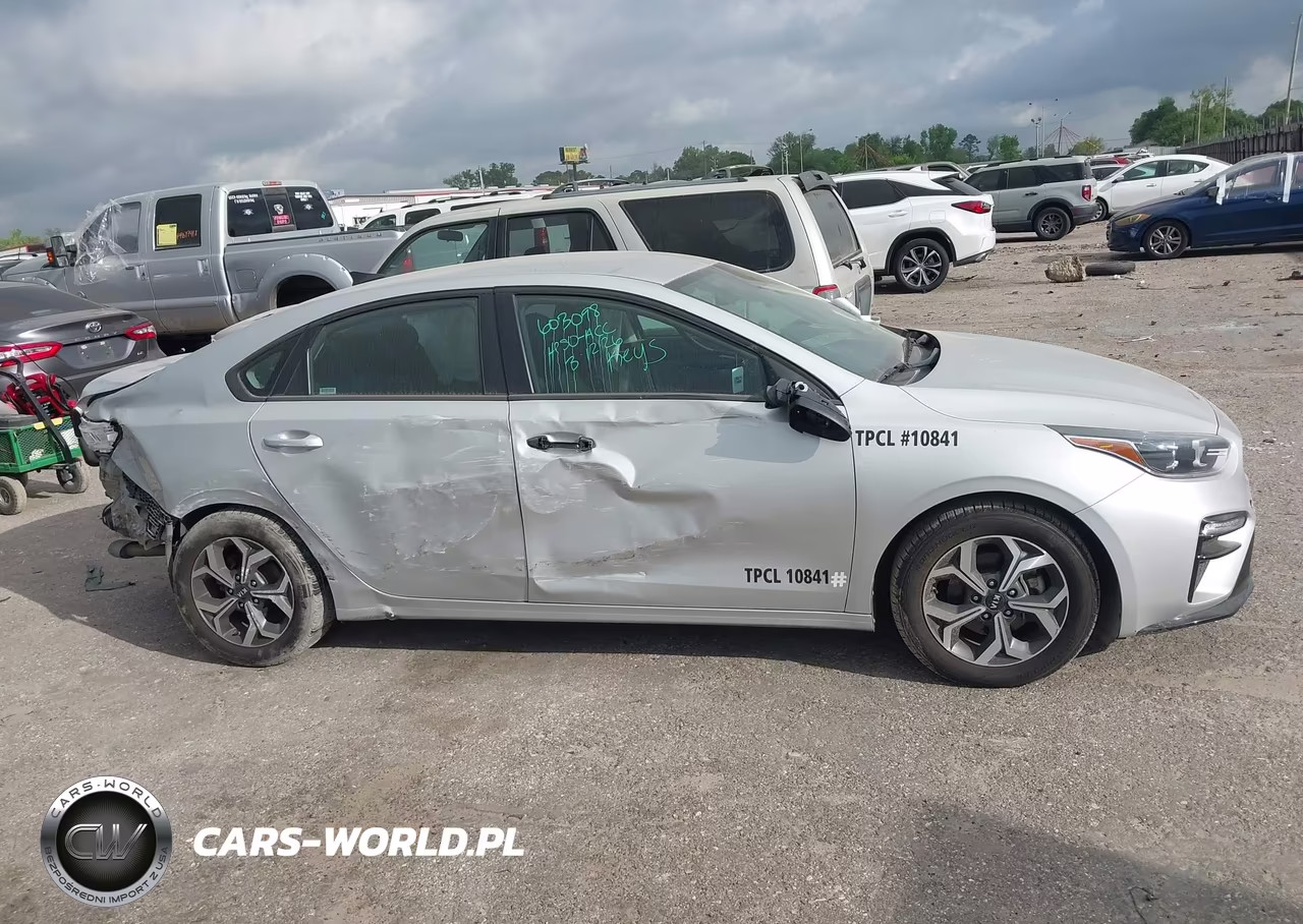 2021 Kia Forte Lxs VIN:3KPF24AD2ME331933 - 13
