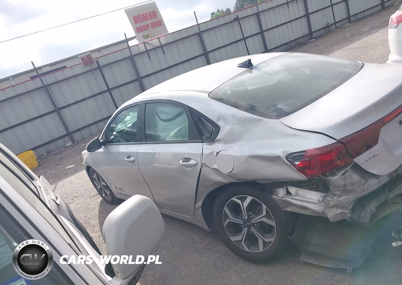 2021 Kia Forte Lxs VIN:3KPF24AD2ME331933 - 14