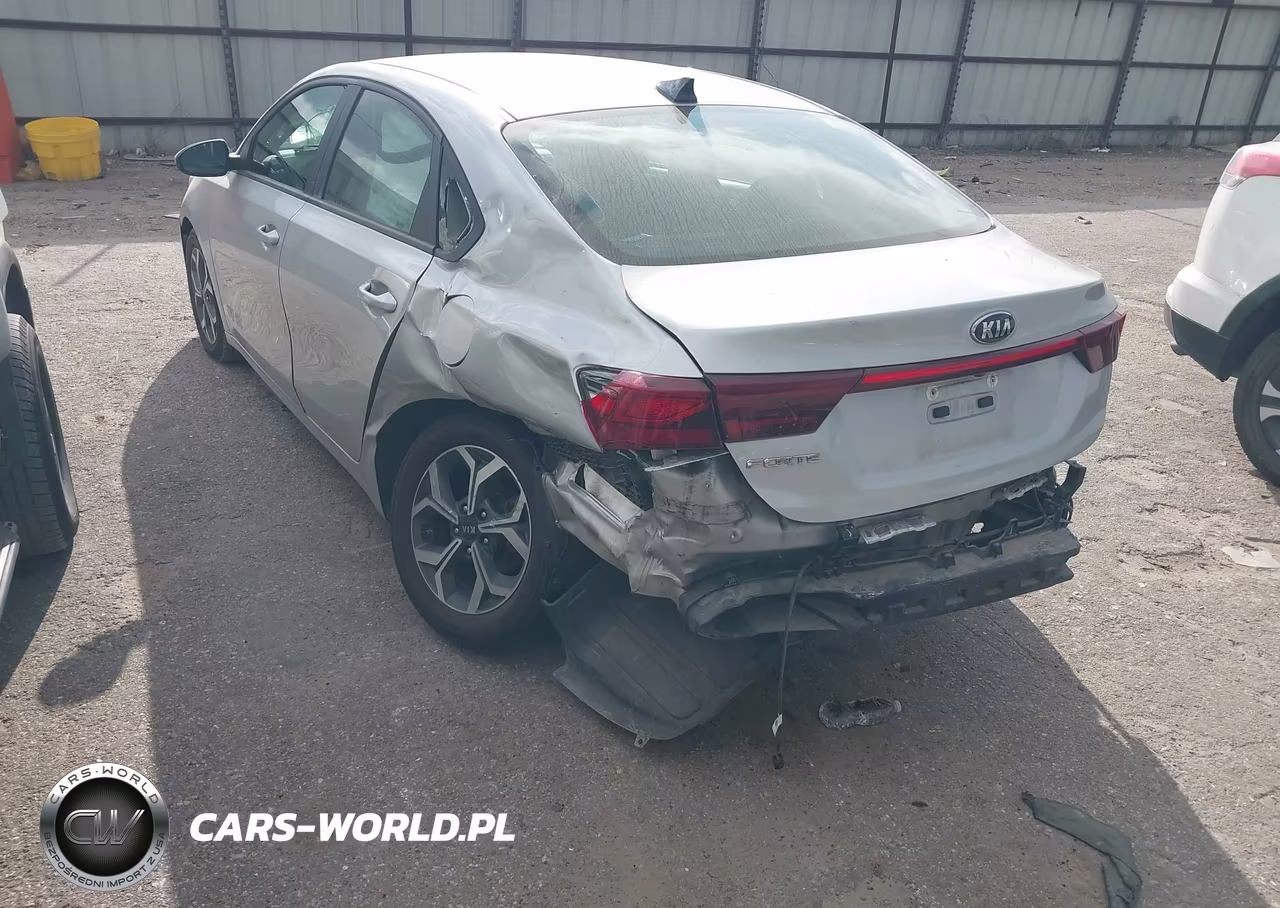 2021 Kia Forte Lxs VIN:3KPF24AD2ME331933 - 3
