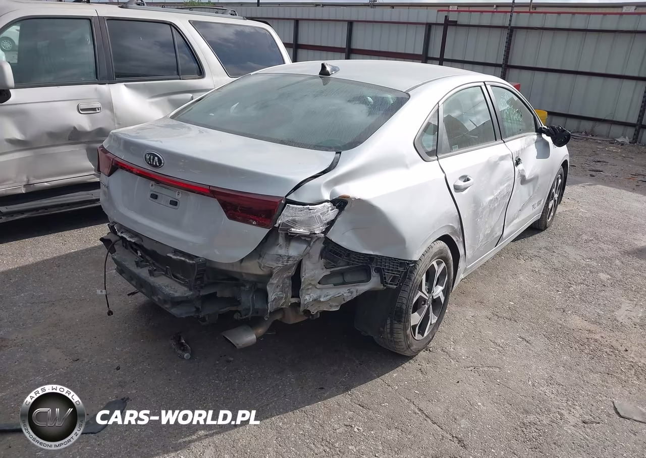 2021 Kia Forte Lxs VIN:3KPF24AD2ME331933 - 4