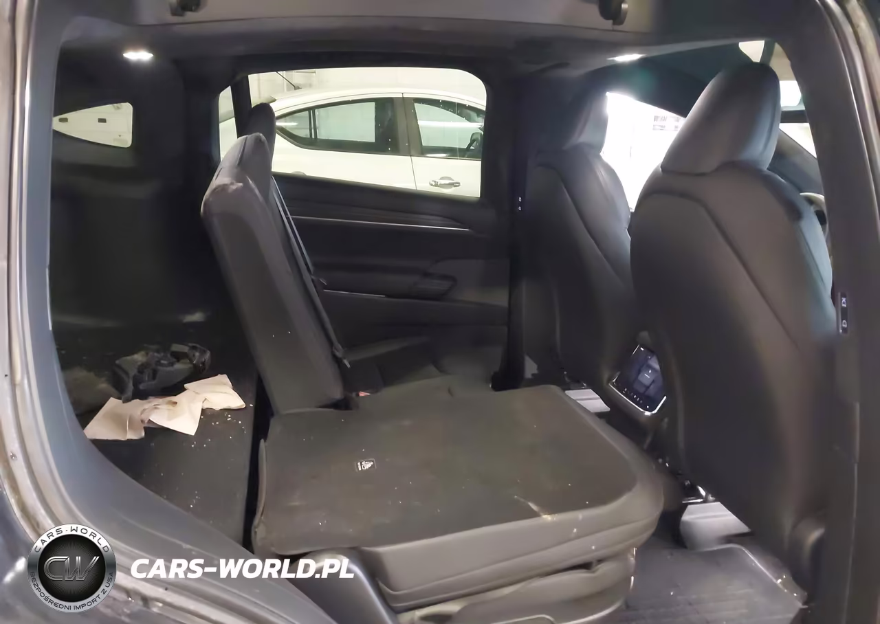 2024 Tesla Model X Long Range VIN:7SAXCDE57RF443443 - 7