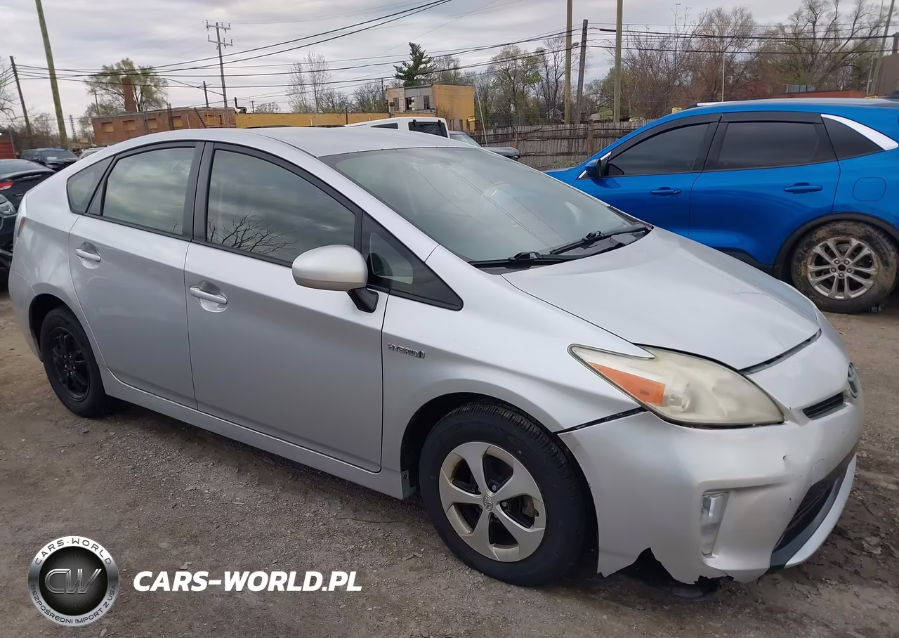 2013 Toyota Prius Three