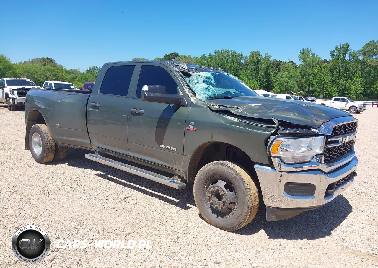 2022 Ram 3500 Tradesman 4X4 8' Box
