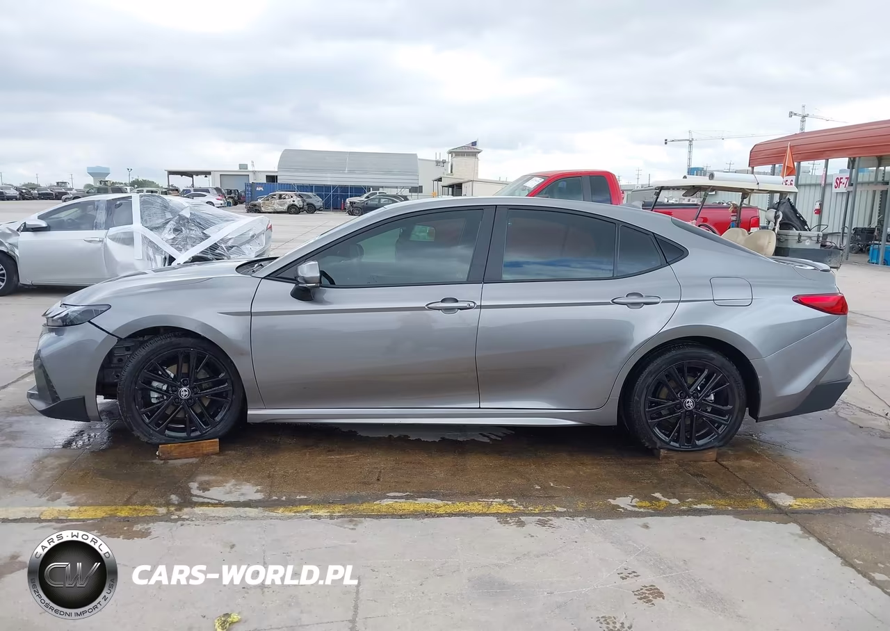 2025 Toyota Camry Se VIN:4T1DAACK9SU516320 - 14
