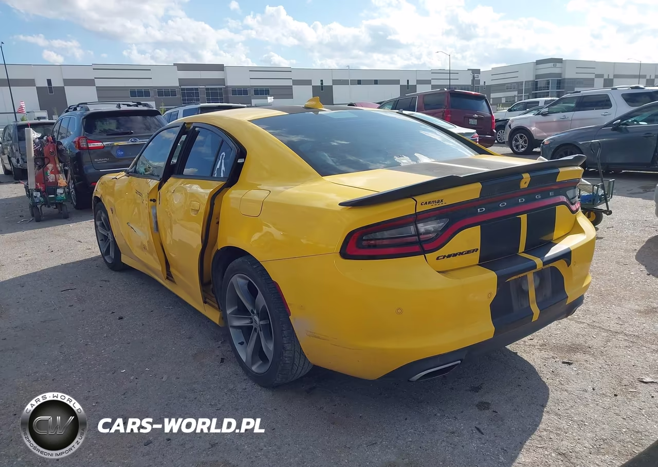 2018 Dodge Charger Sxt Plus Rwd VIN:2C3CDXHG7JH187525 - 3