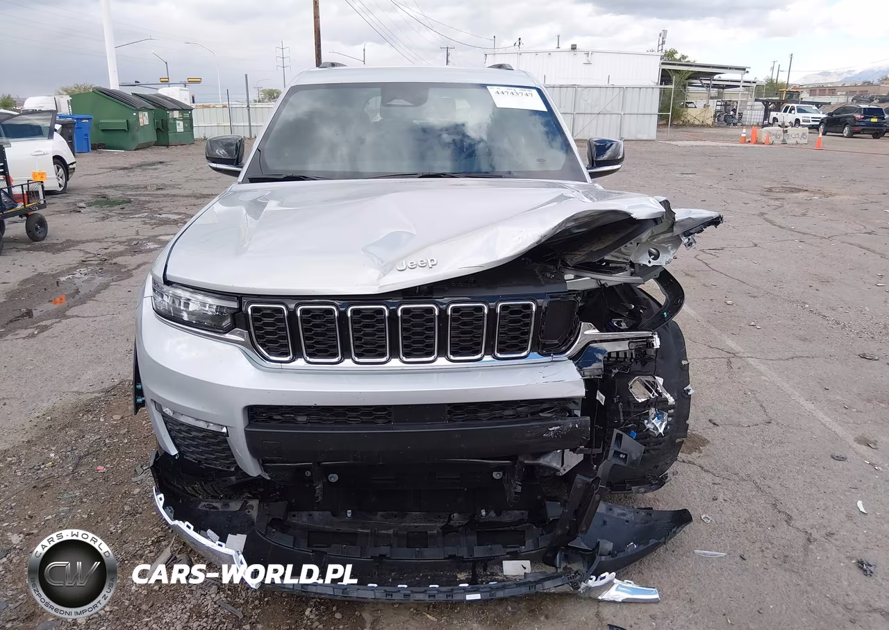 2025 Jeep Grand Cherokee L Limited 4X4 VIN:1C4RJKBG1S8708756 - 12