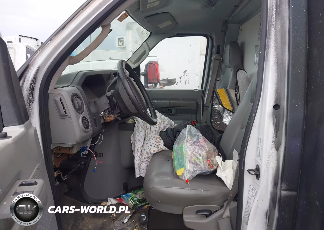 2017 Ford E-350 Cutaway VIN:1FDWE3FS5HDC37220 - 6