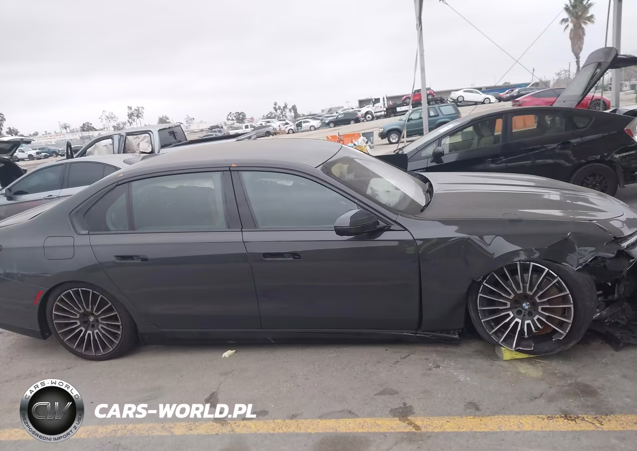 2024 BMW 750E xDrive VIN:WBA43EH0XRCS79458 - 13