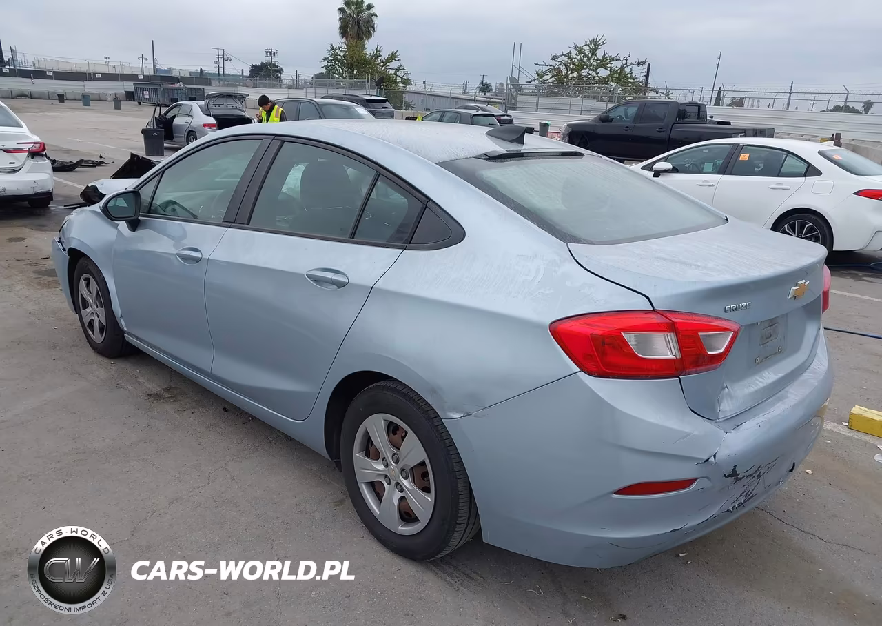2017 Chevrolet Cruze Ls Auto VIN:1G1BC5SMXH7154353 - 3