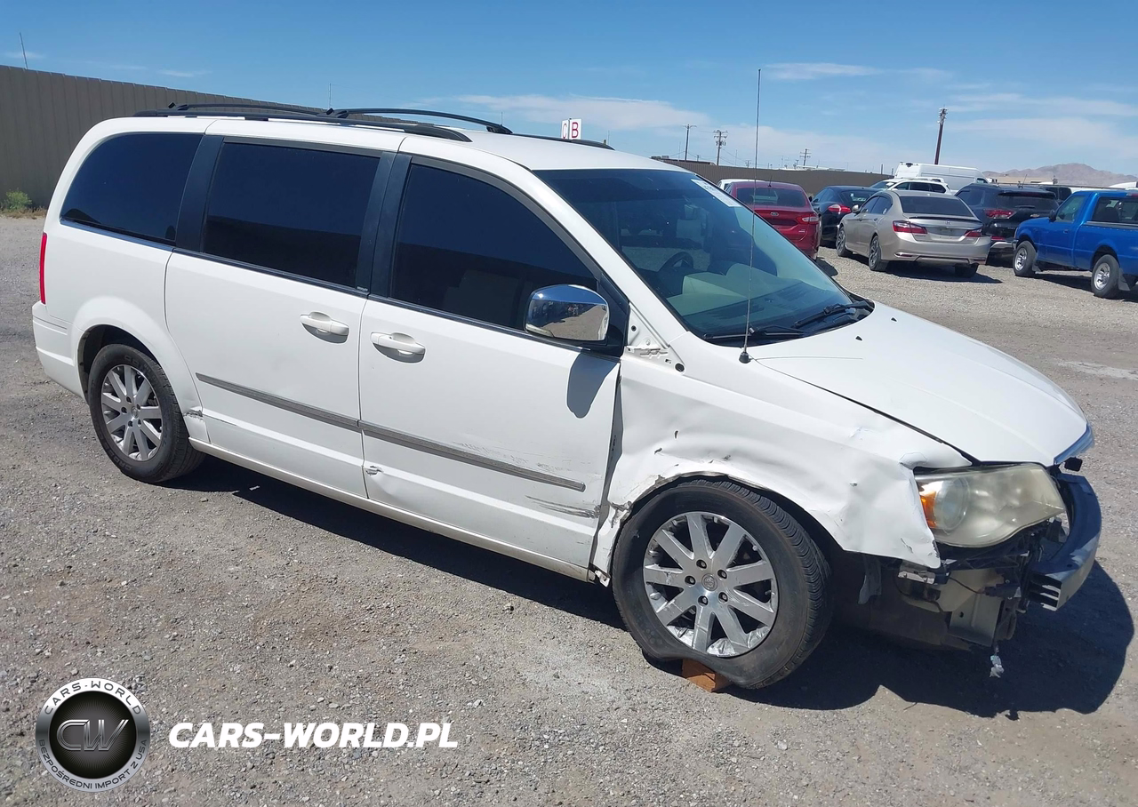 2009 Chrysler Town & Country Touring
