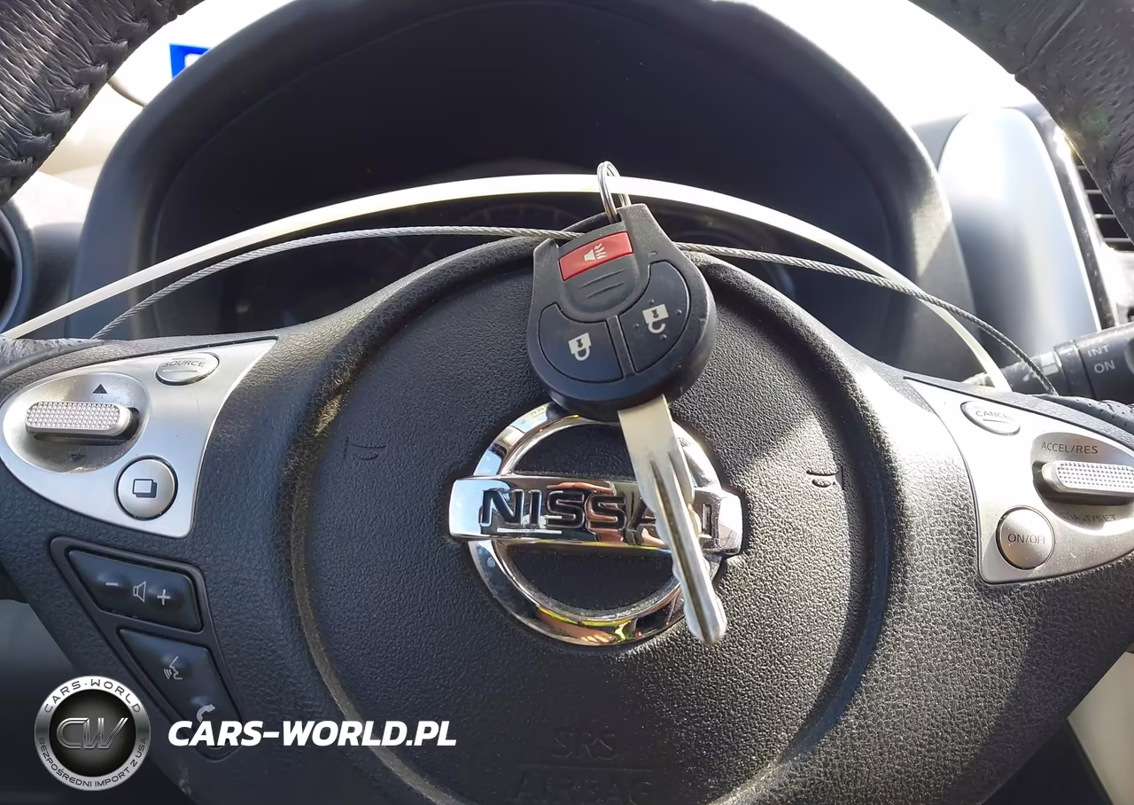 2016 Nissan Versa Note Sr VIN:3N1CE2CP9GL368356 - 11
