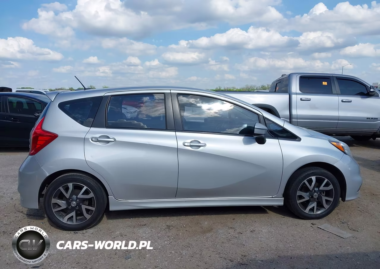 2016 Nissan Versa Note Sr VIN:3N1CE2CP9GL368356 - 13