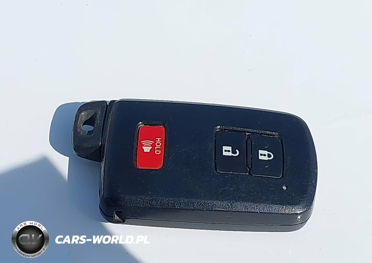 2012 Toyota Prius C Four VIN:JTDKDTB30C1027378 - 11
