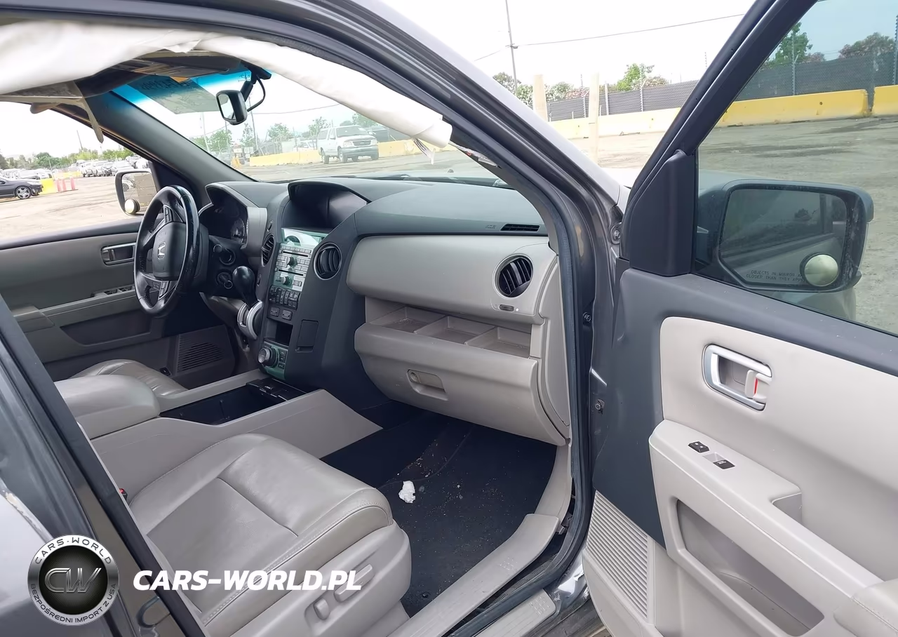 2011 Honda Pilot Touring VIN:5FNYF4H95BB090634 - 5