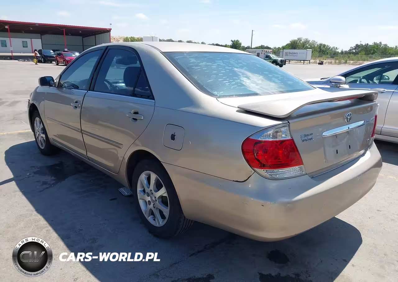 2005 Toyota Camry Xle V6 VIN:JTDBF32KX50164189 - 3