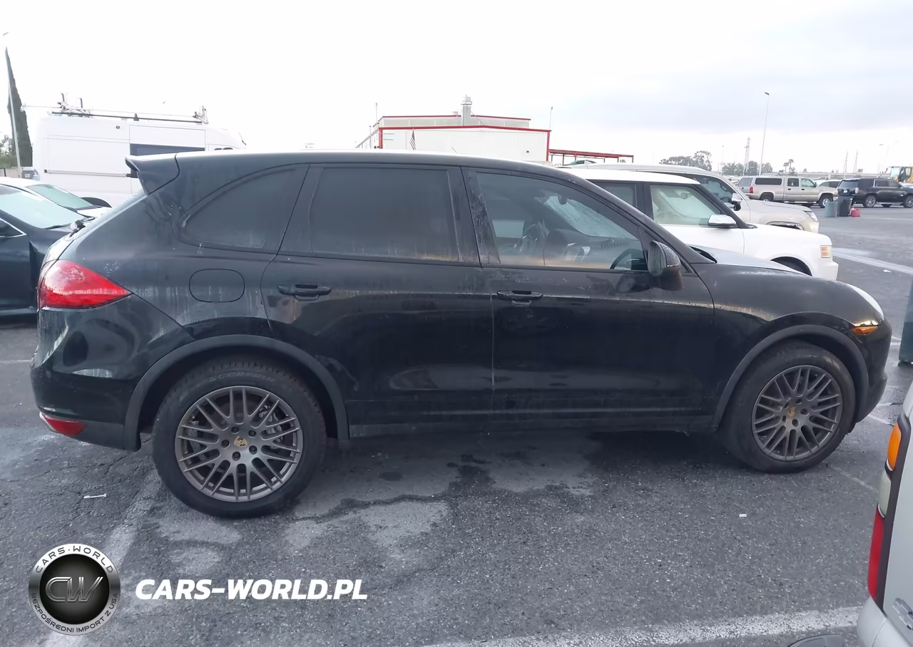 2012 Porsche Cayenne Hybrid S VIN:WP1AE2A25CLA92452 - 13