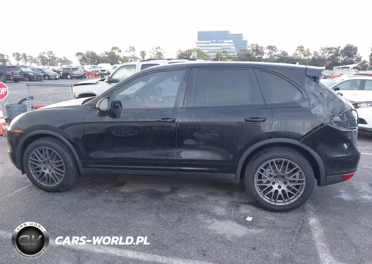 2012 Porsche Cayenne Hybrid S VIN:WP1AE2A25CLA92452 - 14