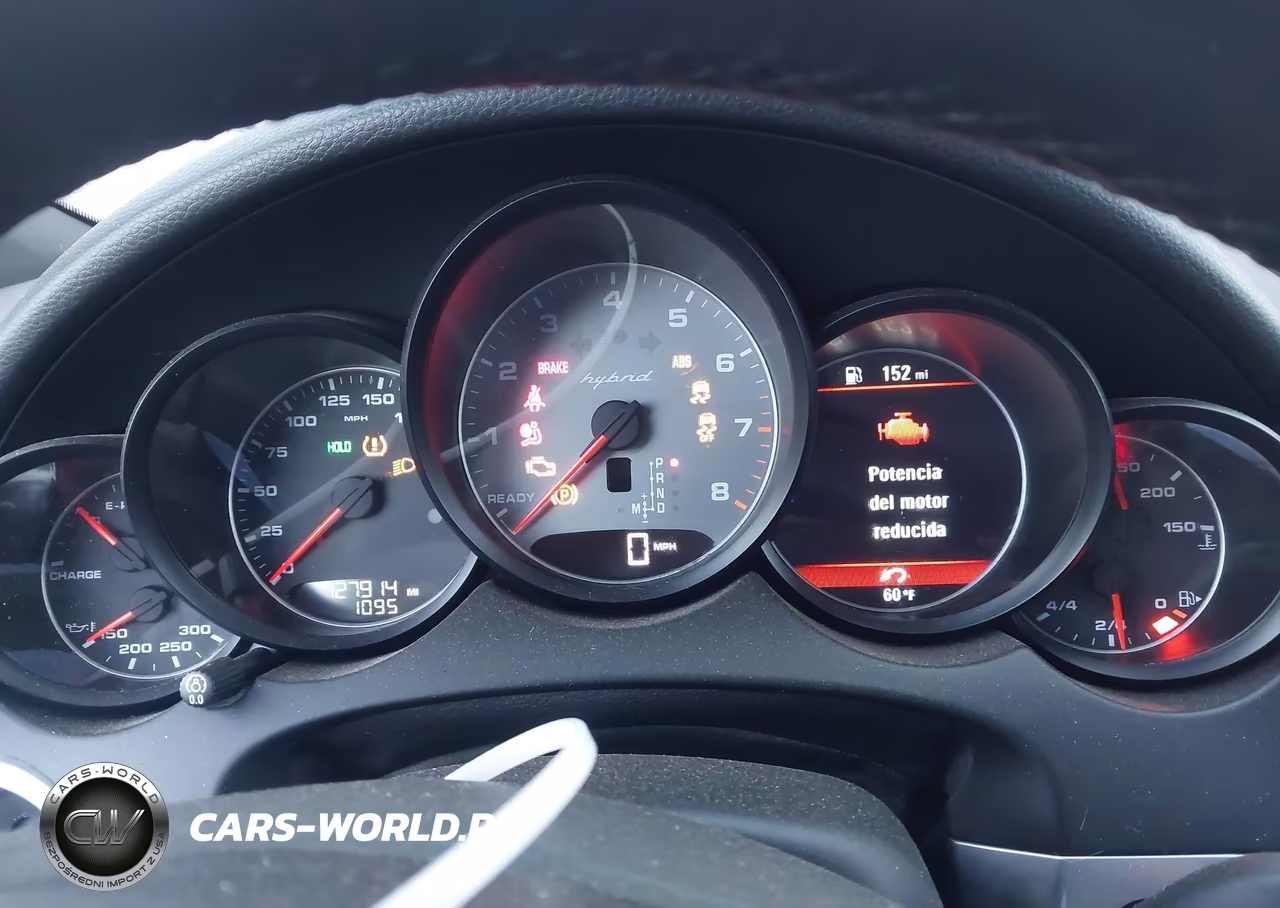 2012 Porsche Cayenne Hybrid S VIN:WP1AE2A25CLA92452 - 7