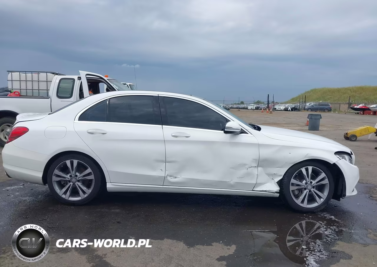 2016 Mercedes-Benz C 300 VIN:55SWF4JB4GU143639 - 13